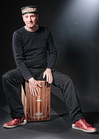 Pressefoto Reinhold Bauer, Pepote Cajon Profesional 300dpi